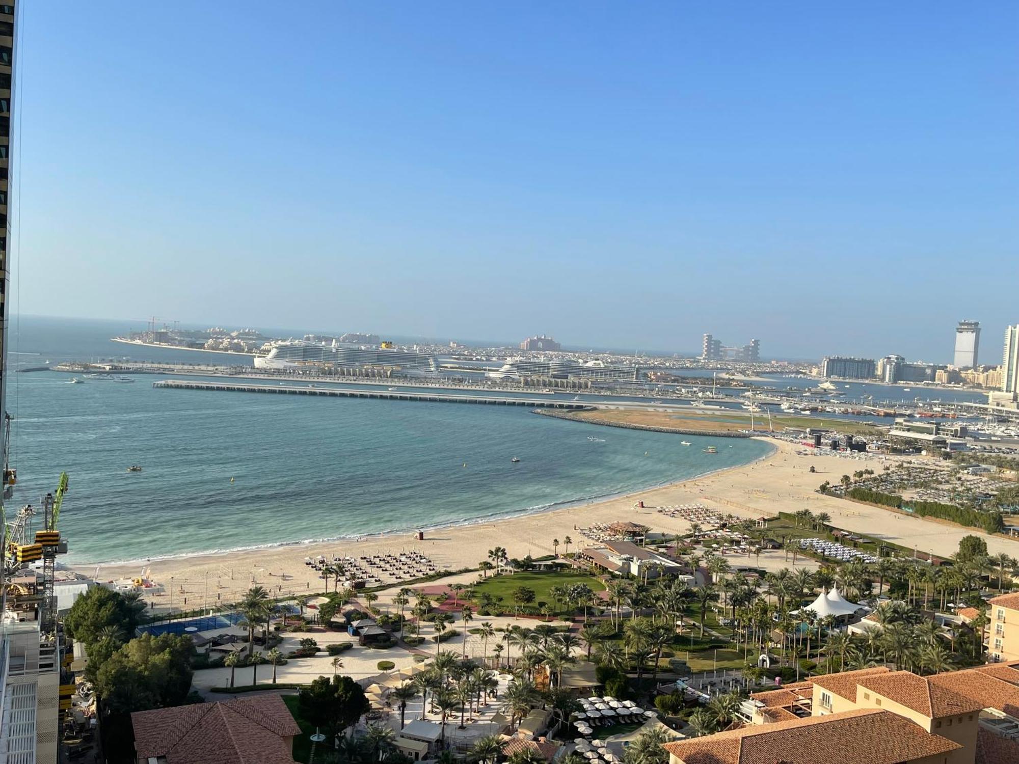 Seaview Beach Hostel Jbr - Walk To Beach - Gym - Pool - Metro Station ドバイ エクステリア 写真