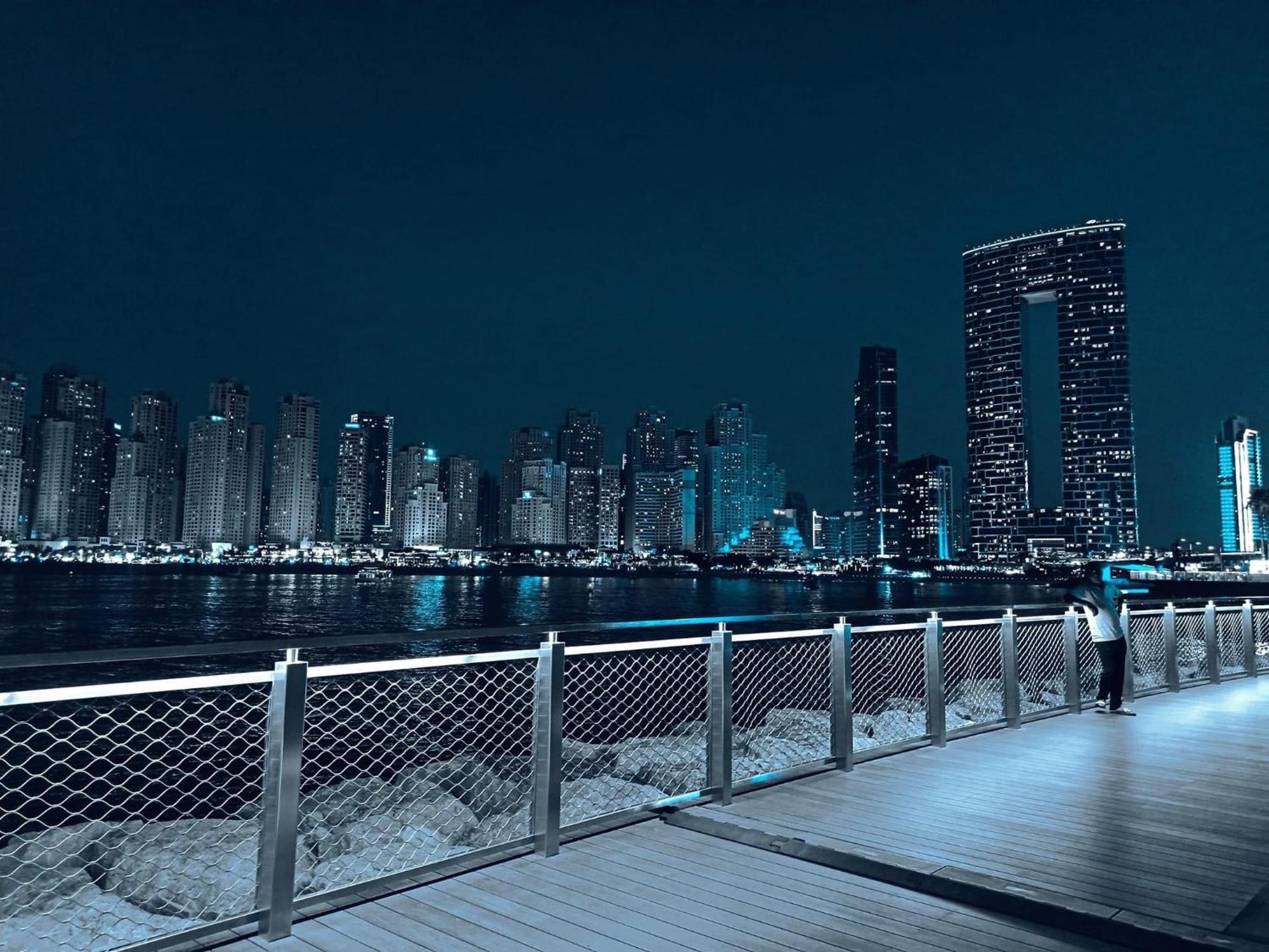 Seaview Beach Hostel Jbr - Walk To Beach - Gym - Pool - Metro Station ドバイ エクステリア 写真