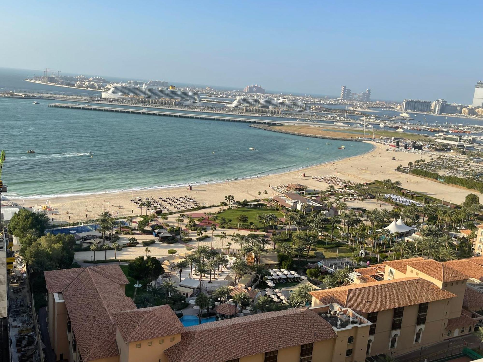 Seaview Beach Hostel Jbr - Walk To Beach - Gym - Pool - Metro Station ドバイ エクステリア 写真